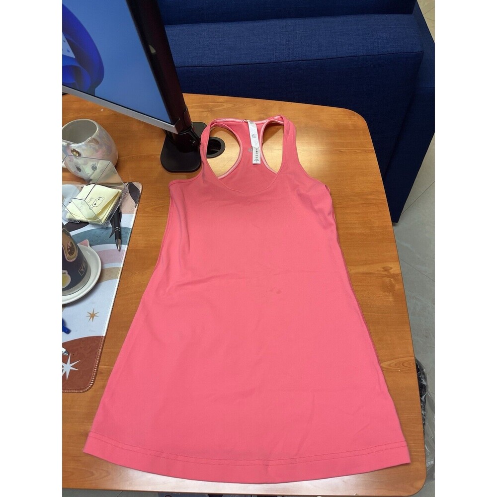 LULULEMON RACER BACK PINK STRETCH TANK TOP YOGA FITNESS Size 4